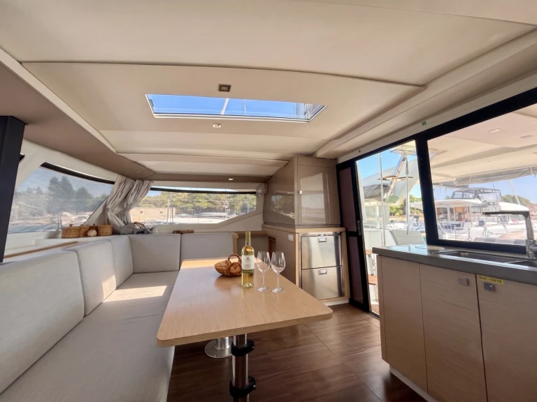 Location à Pula - Fountaine Pajot Lucia 40 sur SamBoat