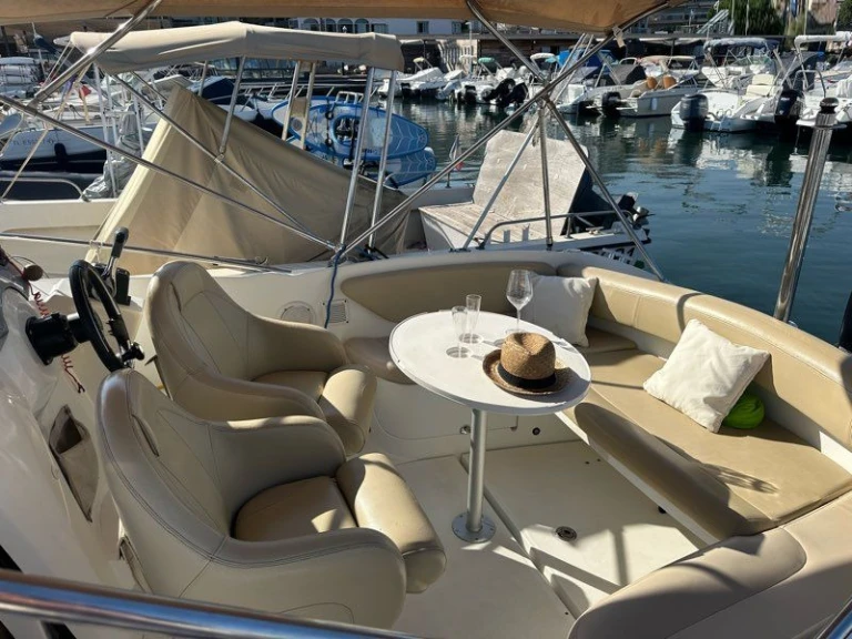 Bénéteau Flyer 750 Sun Deck a louer à Mandelieu-la-Napoule