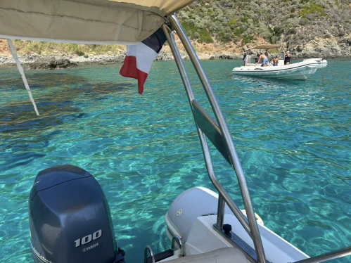 Location Semi-rigide à Cavalaire-sur-Mer - Capelli Tempest 570
