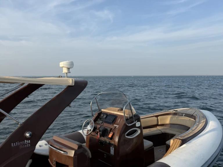 Location Semi-rigide à Arcachon - Wimbi Boats W9