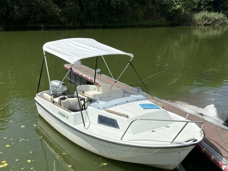 Location Bateau à moteur Bénéteau avec permis