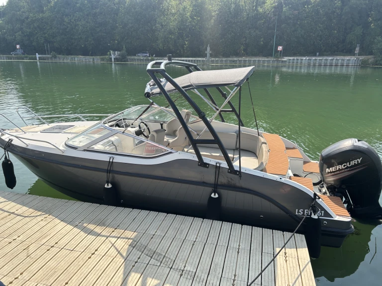 Location Bateau à moteur Quicksilver avec permis