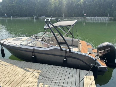 Wynajem Motorówka Quicksilver z patentem 