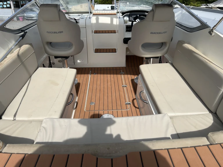 Bateau à moteur à louer à Meaux au meilleur prix
