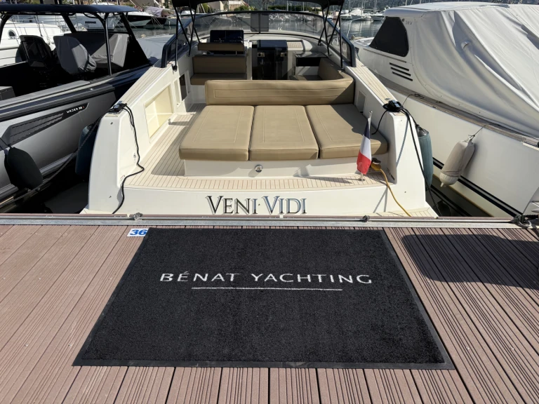 Location bateau Saint-Tropez pas cher VanDutch 40
