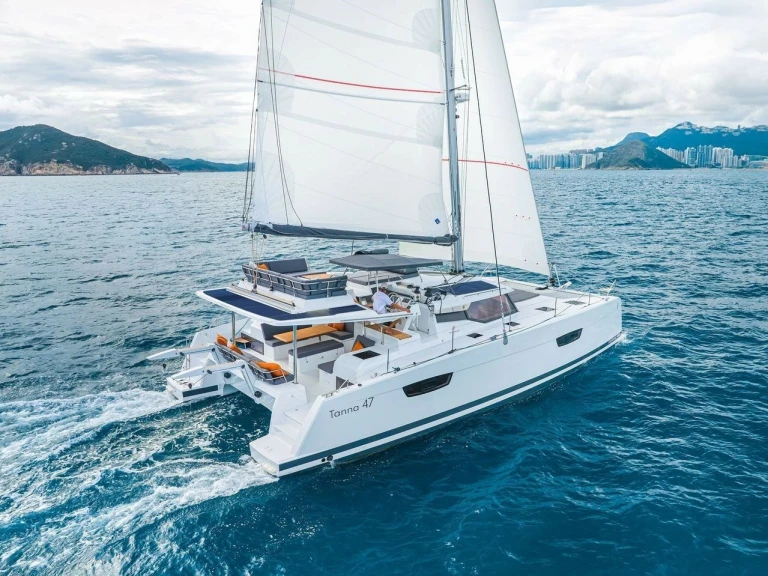 Fountaine Pajot Tanna 47 a louer à Calliaqua Bay