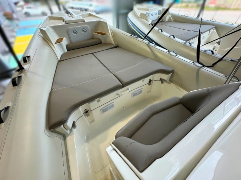 Location bateau Lomac Lomac 790 IN à Ajaccio sur Samboat