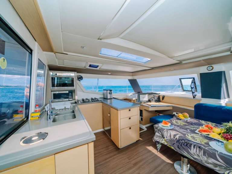 Louez un Fountaine Pajot Helia 44 Evolution à Zanzibar