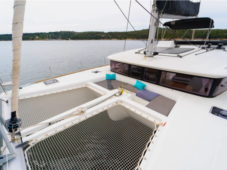 Louer Catamaran avec ou sans skipper Lagoon à Rogoznica