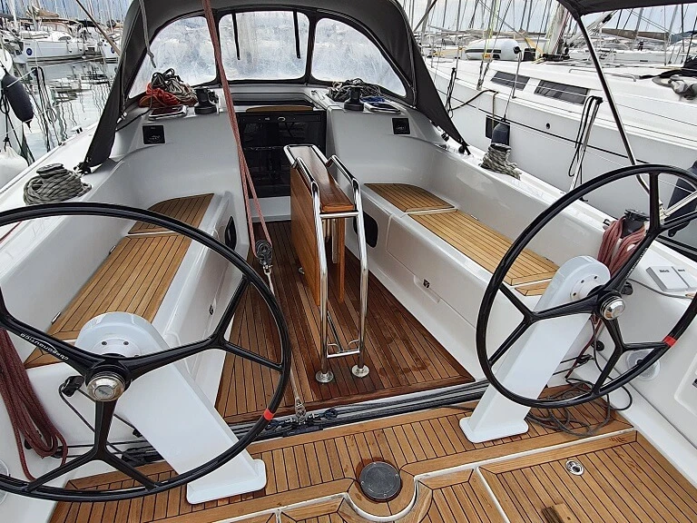 Location bateau Biograd na Moru pas cher Dehler 38