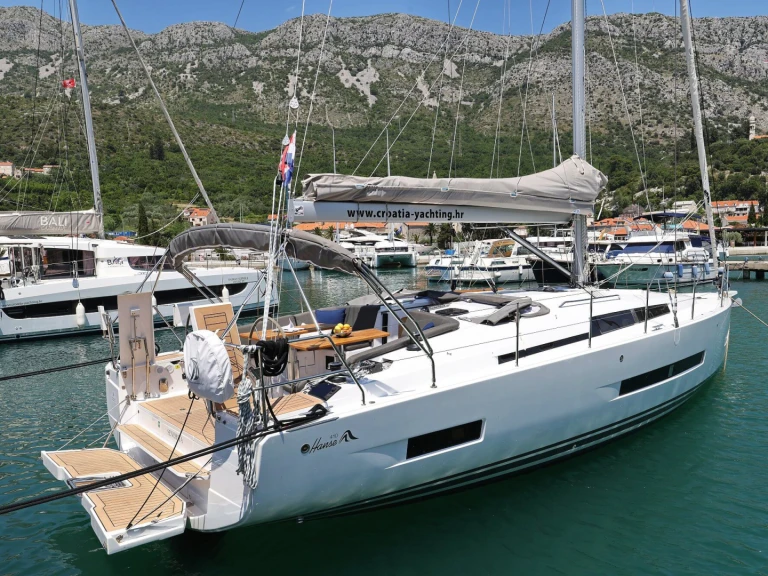 Hanse Hanse 410 a louer à Komolac