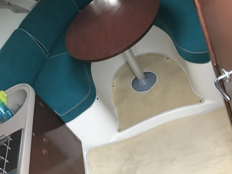 Bateau à moteur à louer à Hyères au meilleur prix