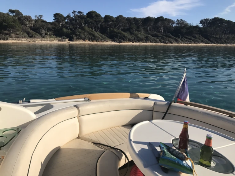 Jeanneau Leader 805 a louer à Hyères