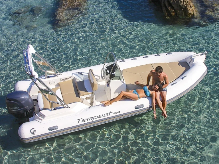 Capelli Tempest 600 a louer à Port de Pollença