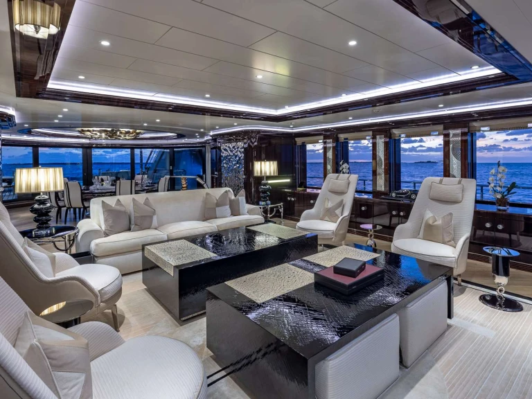 Yacht à louer à Naples au meilleur prix