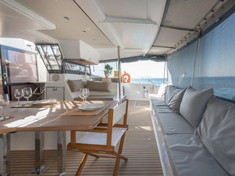 Location à Athènes - Fountaine Pajot PI 2 sur SamBoat