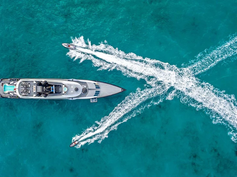 Location à Naples - ISA, RODRIGUEZ GROUP ITALY OKTO sur SamBoat