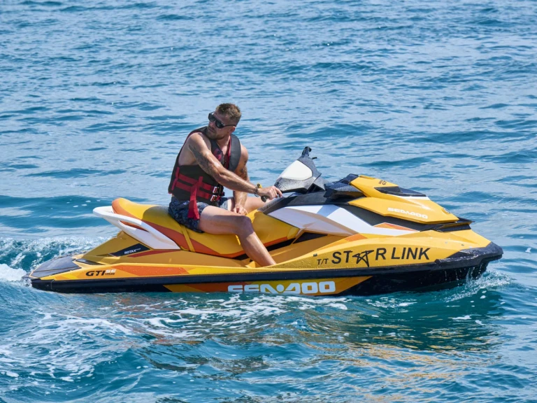 Louer Yacht avec ou sans skipper Falcon à Athènes