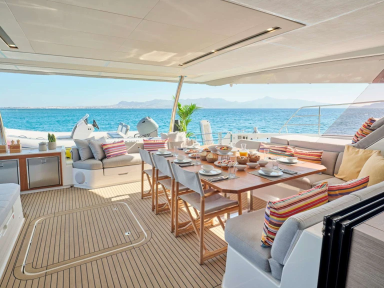Yacht à louer à Athènes au meilleur prix