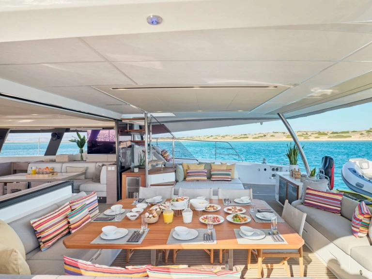 Location à Athènes - Fountaine Pajot ALENA sur SamBoat