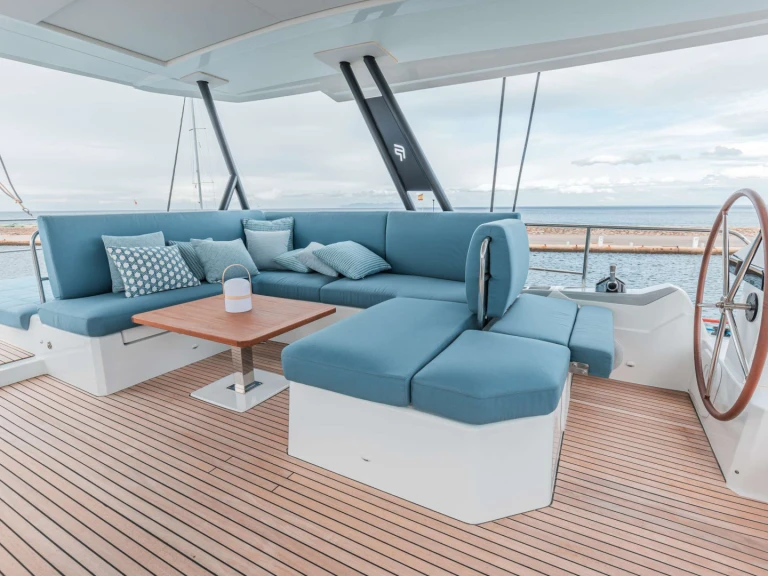 Louez un Fountaine Pajot The Blue Dream à Naples