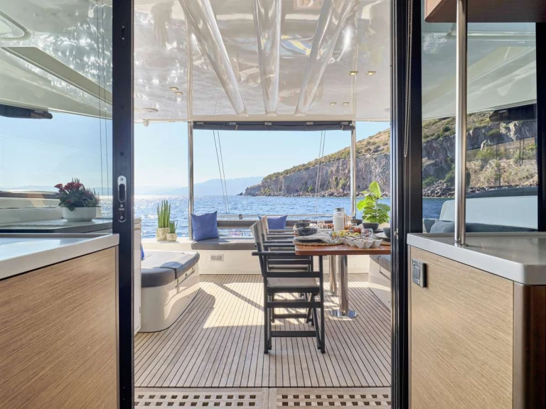 Yacht à louer à Athènes au meilleur prix