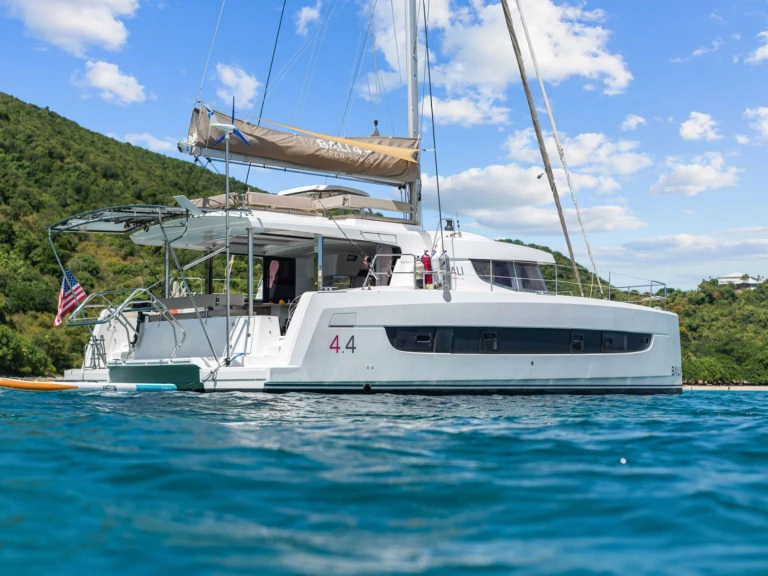 Location bateau Saint Thomas Island pas cher MAH NA MAH NA