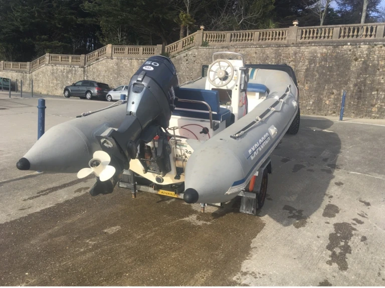 Location bateau Bombard Explorer 485 FB à Bénodet sur Samboat
