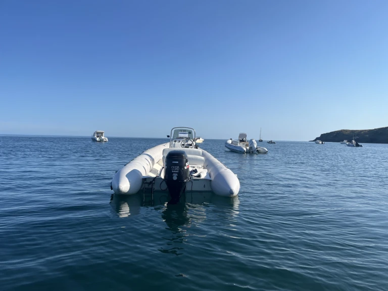 Location Semi-rigide Bombard avec permis