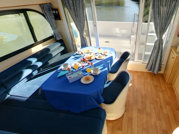 Location bateau Castelnaudary pas cher Caprice
