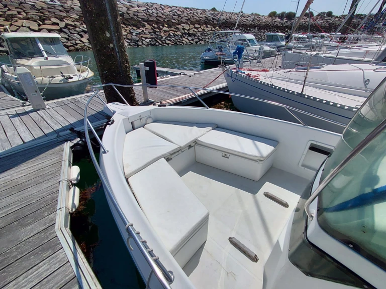 Location bateau Saint-Quay-Portrieux pas cher Cap Camarat 675