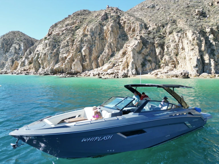 Location Bateau à moteur à Cabo San Lucas - Cruisers 350 Sundancer