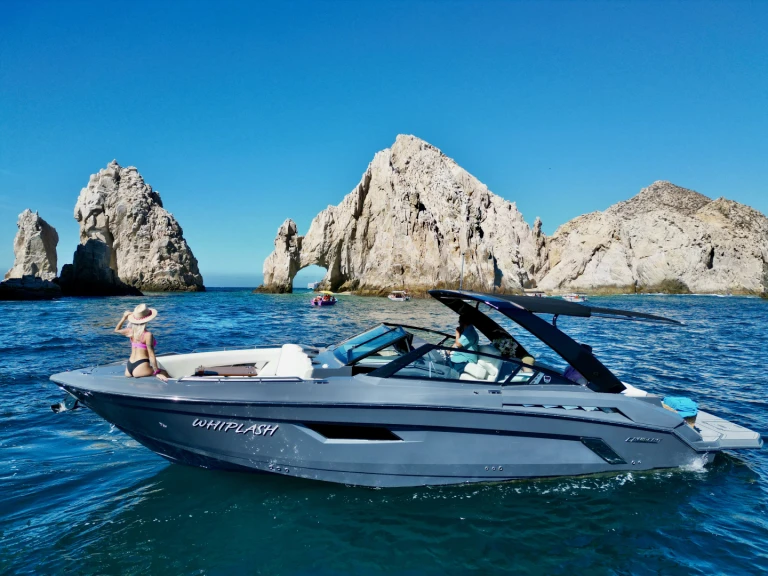 Location bateau Cruisers 350 Sundancer à Cabo San Lucas sur Samboat