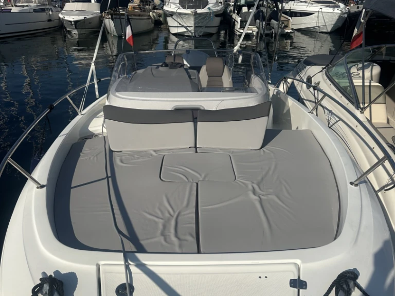 Jeanneau Cap Camarat 7.5 WA a louer à Antibes