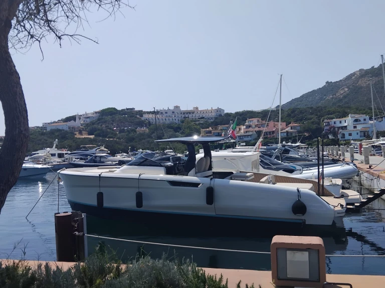 Location à Porto Cervo - Bellini Yachts Astor 36 sur SamBoat