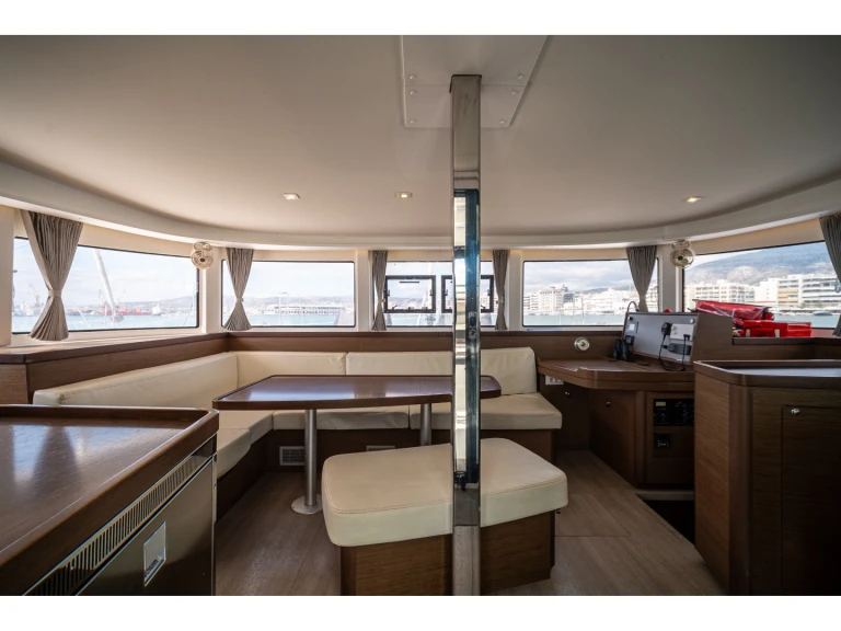 Catamaran à louer à Volos au meilleur prix
