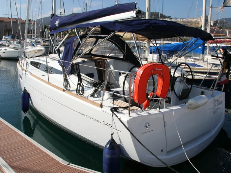 Louez un Jeanneau Sun Odyssey 349 à Ajaccio