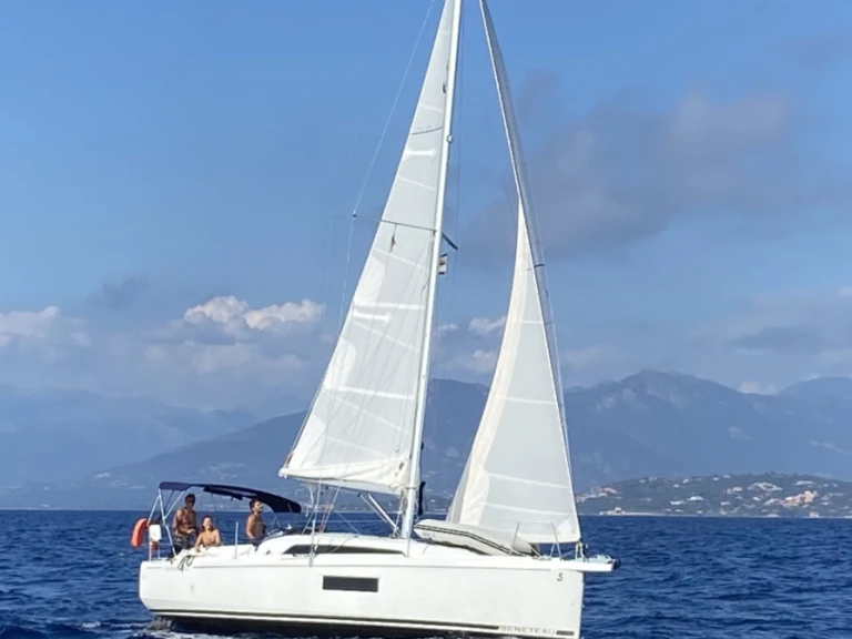 Location bateau Bénéteau Oceanis 30.1 à Ajaccio sur Samboat