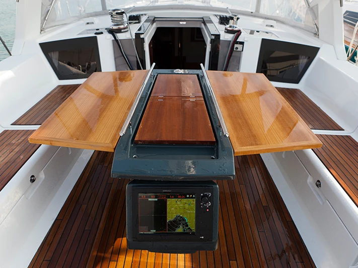 Bénéteau Oceanis 45 a louer à Ajaccio