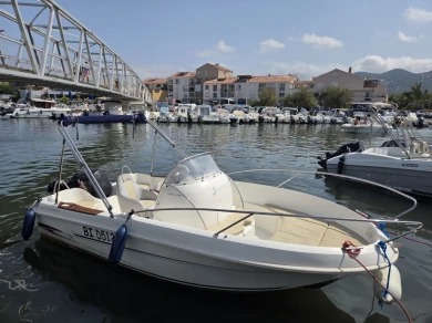 Location à Saint-Florent - Bénéteau Flyer 5 sur SamBoat