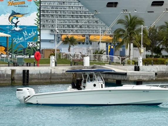 Location bateau Marlago 35 Open Fisherman à Nassau sur Samboat