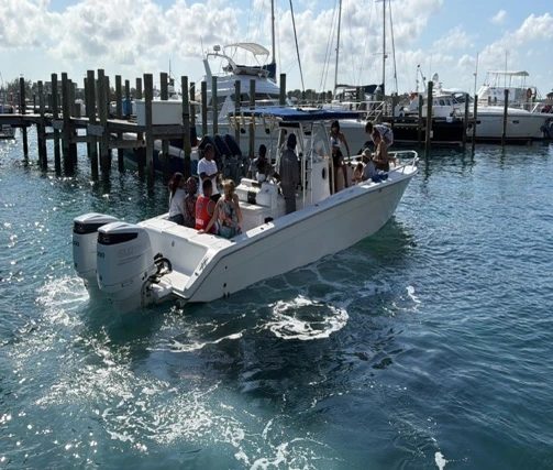 Louer Bateau à moteur avec ou sans skipper Marlago à Nassau
