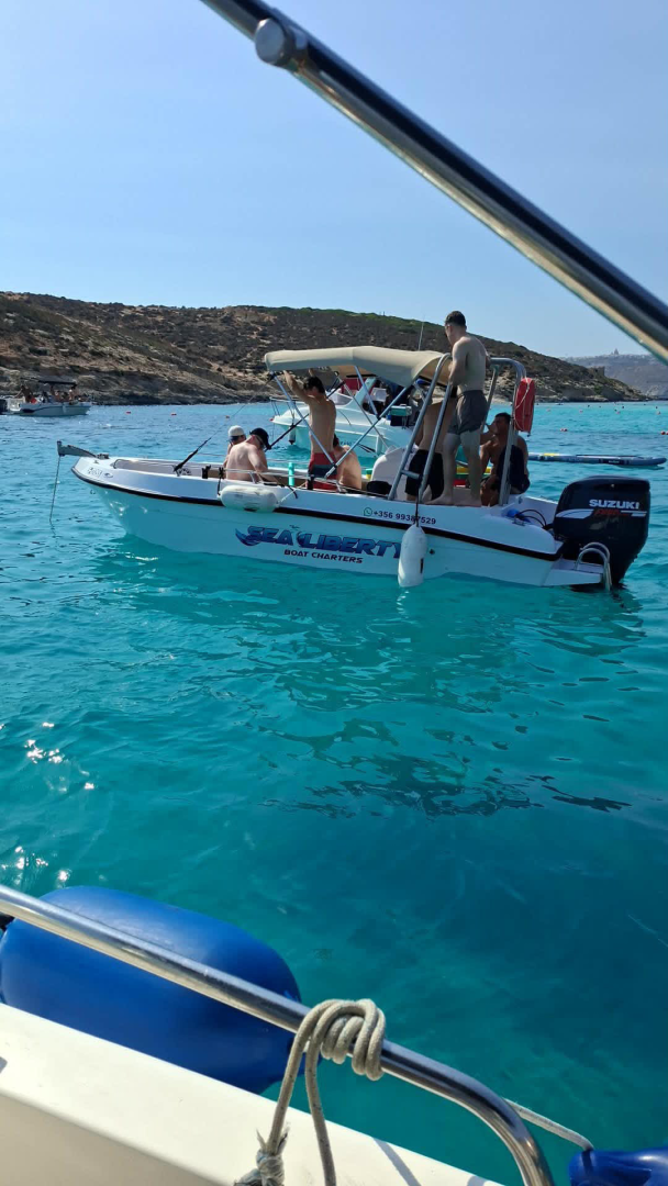 Louer Bateau à moteur avec ou sans skipper Buccaneer à Gozo