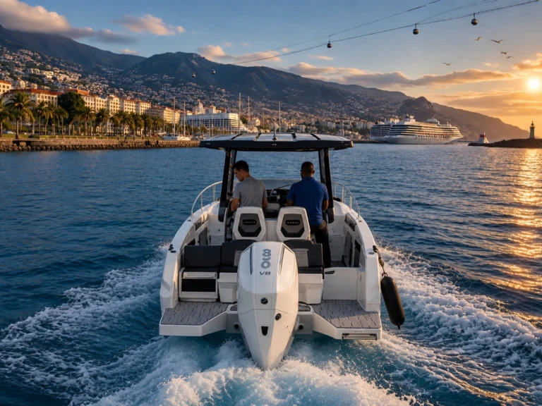 Location bateau Karnic R8S à Porto do Funchal sur Samboat