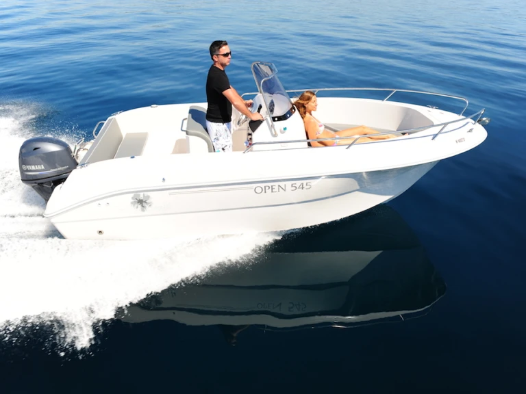 Location bateau Pacific Craft Pacific Craft 545 Open à Sète sur Samboat