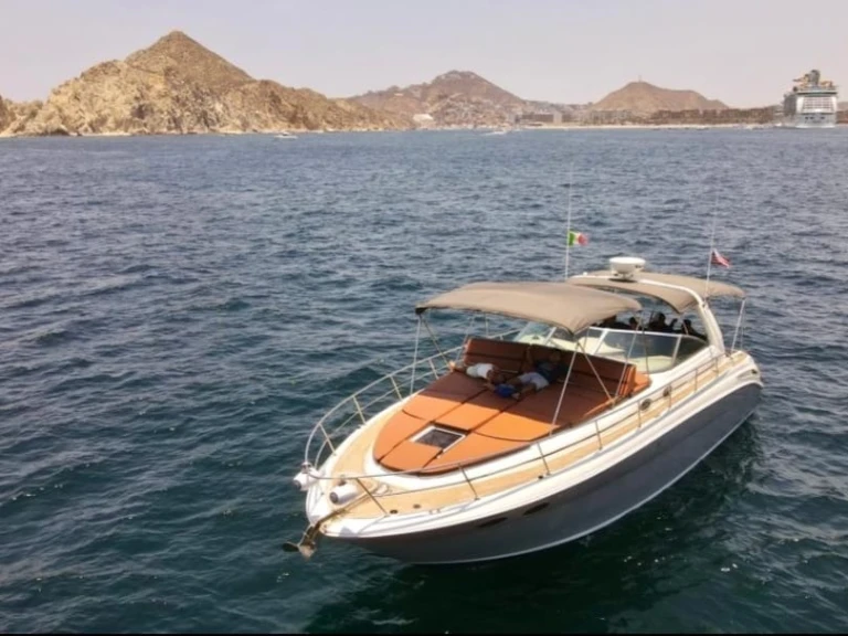 Louer Bateau à moteur avec ou sans skipper Sea Ray à Cabo San Lucas