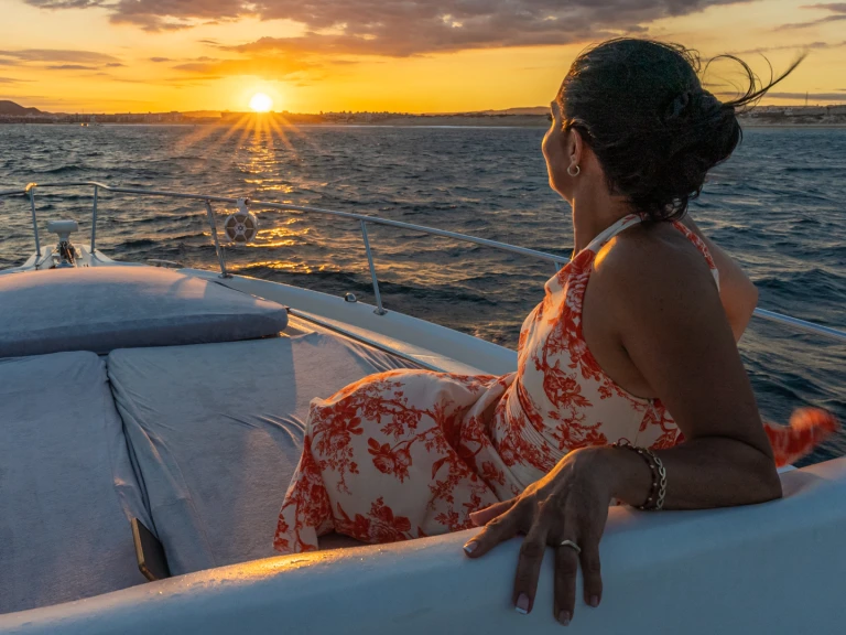 Location bateau Sea Ray Sea Ray 450 Sundancer à Cabo San Lucas sur Samboat