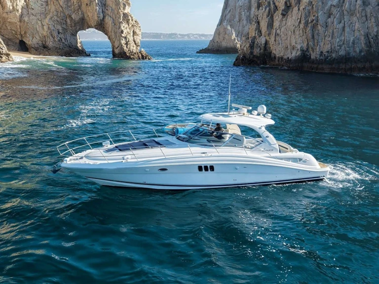 Bateau à moteur à louer à Cabo San Lucas au meilleur prix