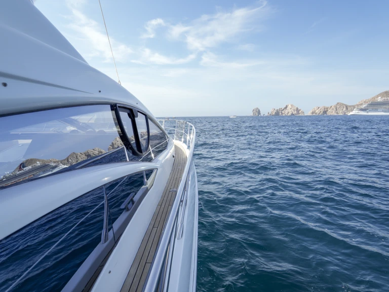 Location Bateau à moteur à Cabo San Lucas - Azimut 48 Flybridge