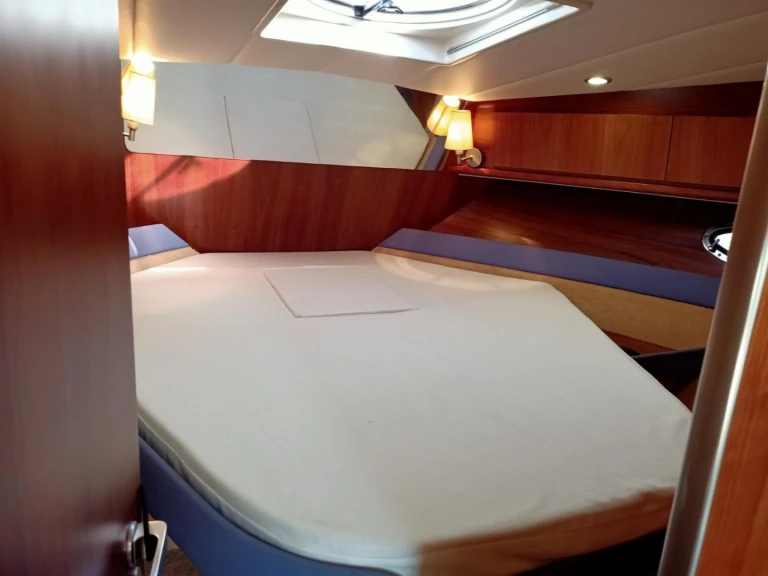 Location Bateau à moteur Gallart avec permis